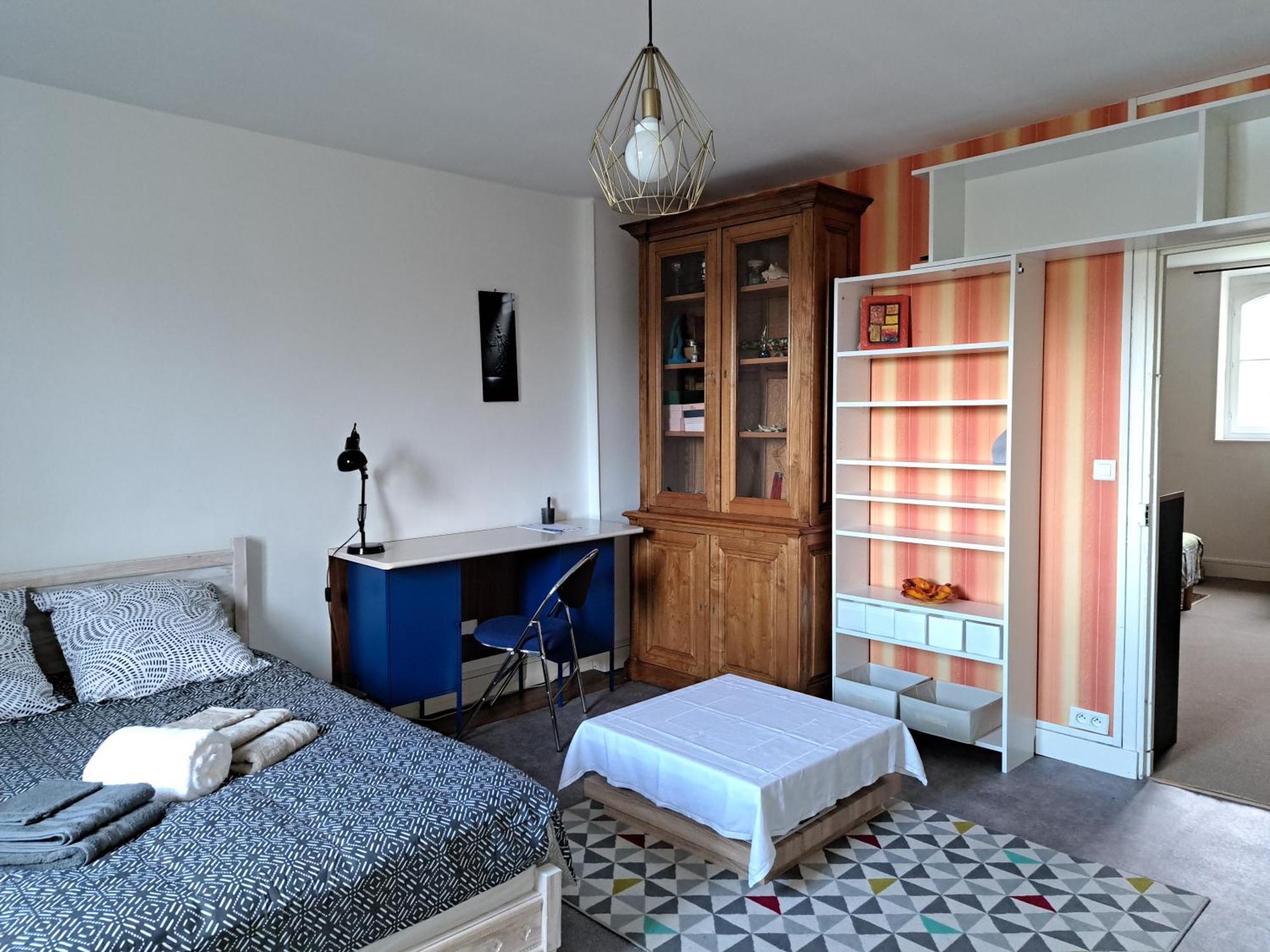 Les Chambres De Lucie-B&B - Petit Dej Inclus - Parking Prive - Proche Gare Versailles Szoba fotó